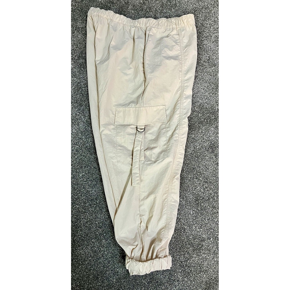Bar III Cropped Pull On Cargo Pants Sz Large Beige Tan Women's Jogger Leg - Picture 6 of 7